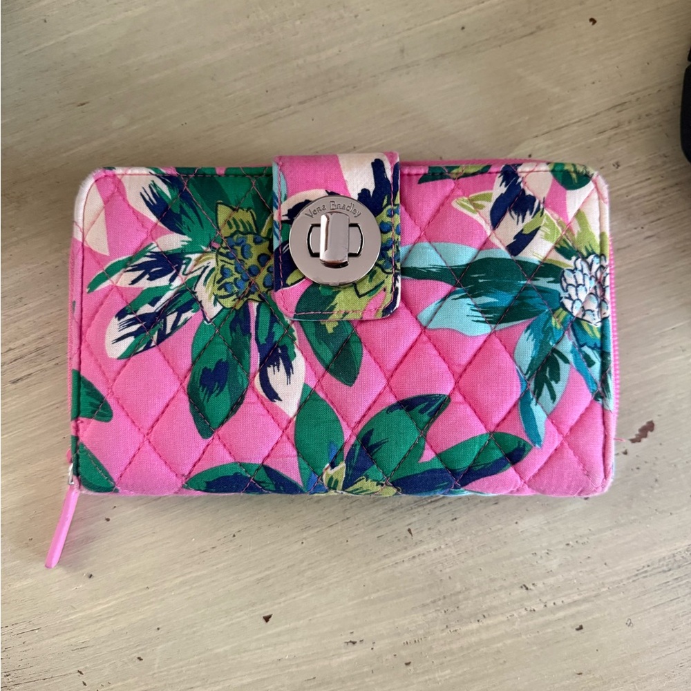 Vera Bradley Pink Floral Quilted Women's Wallet